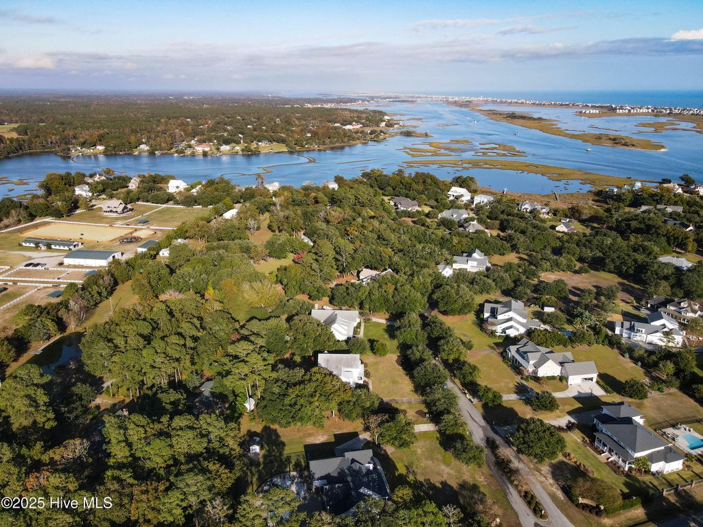 Image 118 of property listing at 53 Ballast Point Road, Hampstead, NC 28443