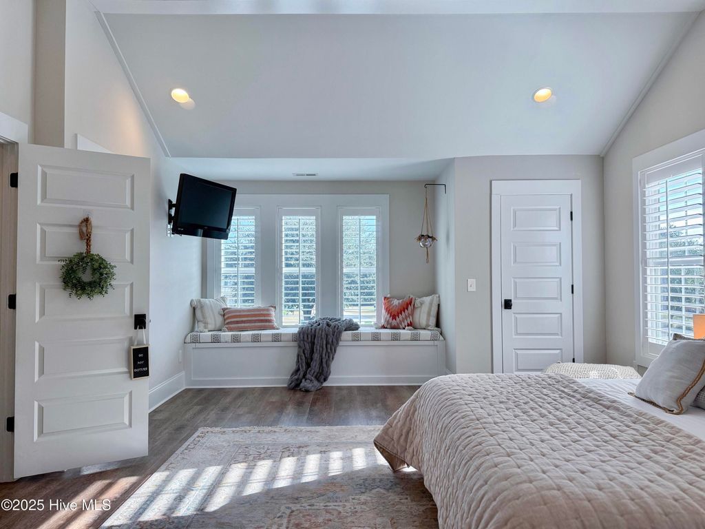 Image 68 of property listing at 53 Ballast Point Road, Hampstead, NC 28443