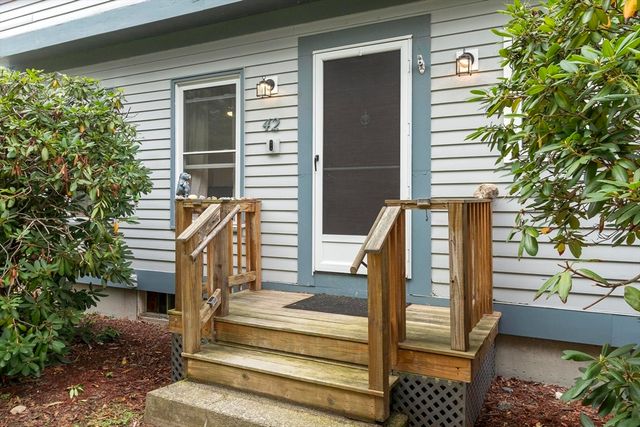 42 Pierce Farm Rd, Fitchburg, MA 01420