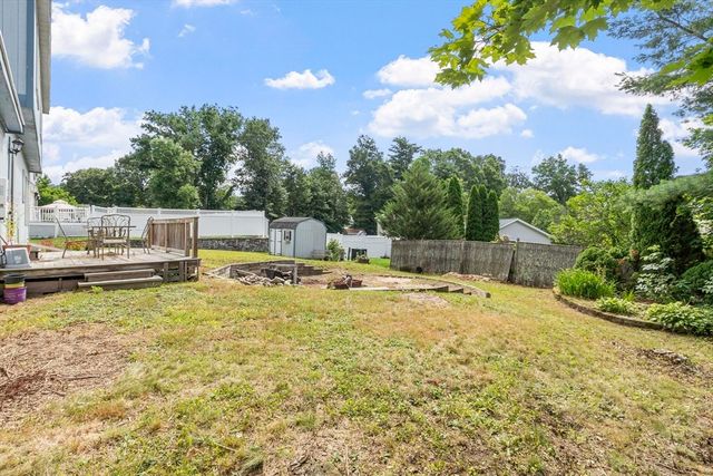 42 Pierce Farm Rd, Fitchburg, MA 01420