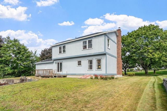 42 Pierce Farm Rd, Fitchburg, MA 01420