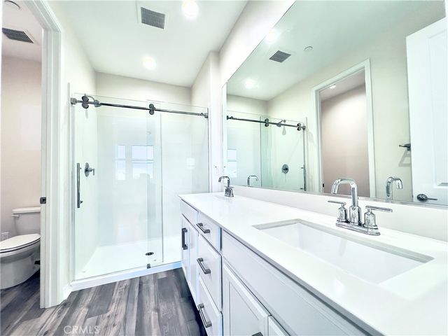 110 Keeper, Irvine, CA 92618