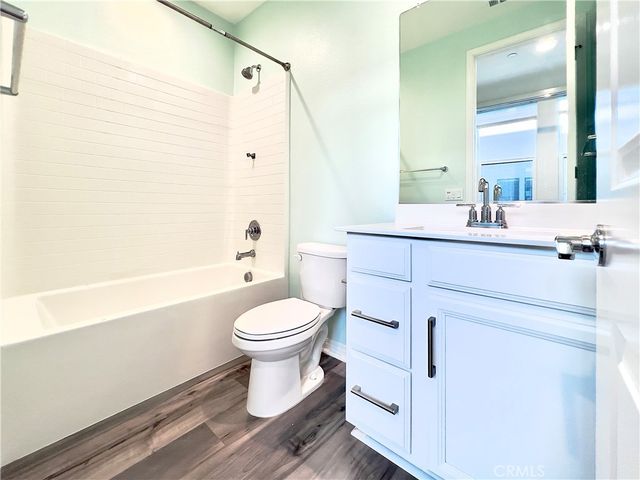 110 Keeper, Irvine, CA 92618