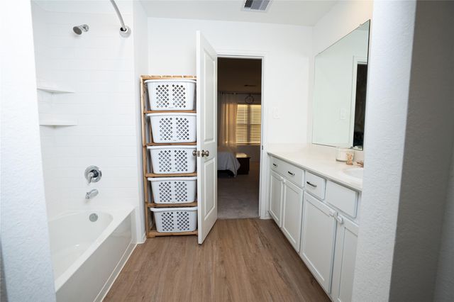 1511 Las Cuevas Drive, Conroe, TX 77301