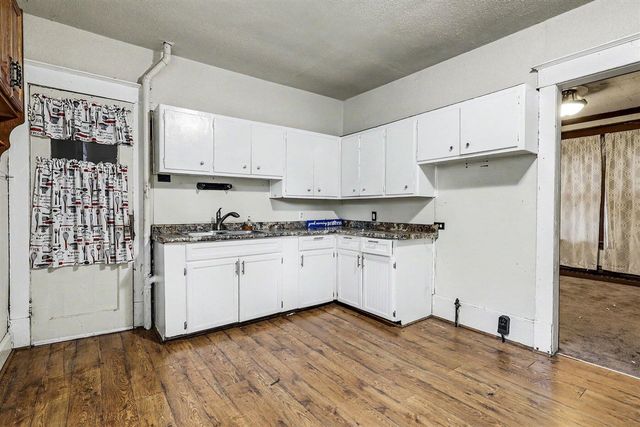 2332 Sanford Street, Muskegon, MI 49444
