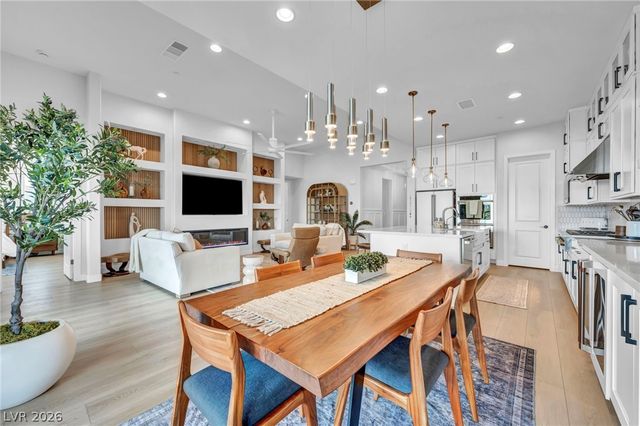 10170 Zeta Tucana Street, Las Vegas, NV 89143