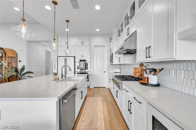 10170 Zeta Tucana Street, Las Vegas, NV 89143