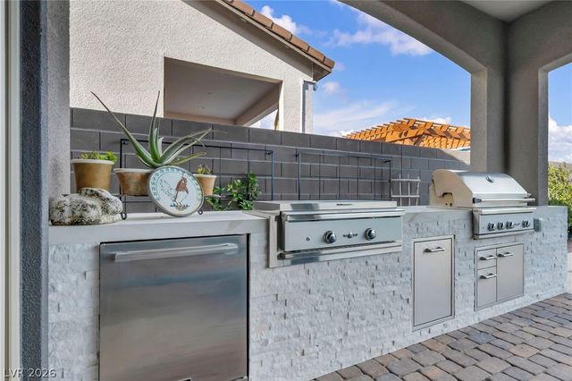 10170 Zeta Tucana Street, Las Vegas, NV 89143