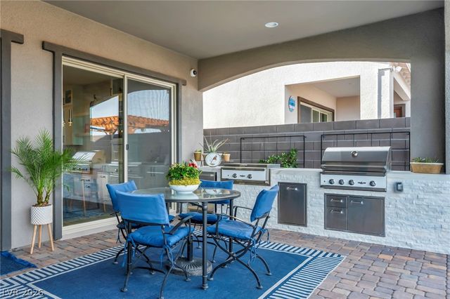 10170 Zeta Tucana Street, Las Vegas, NV 89143