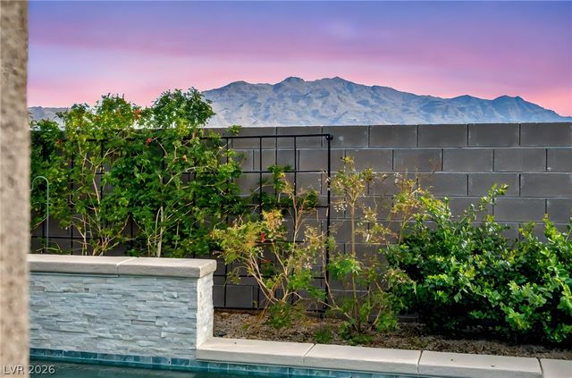 10170 Zeta Tucana Street, Las Vegas, NV 89143