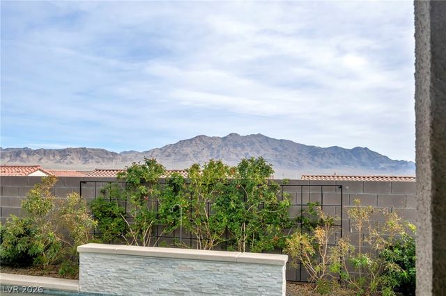 10170 Zeta Tucana Street, Las Vegas, NV 89143