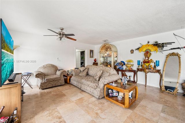 1895 NW 175th St, Miami Gardens, FL 33056