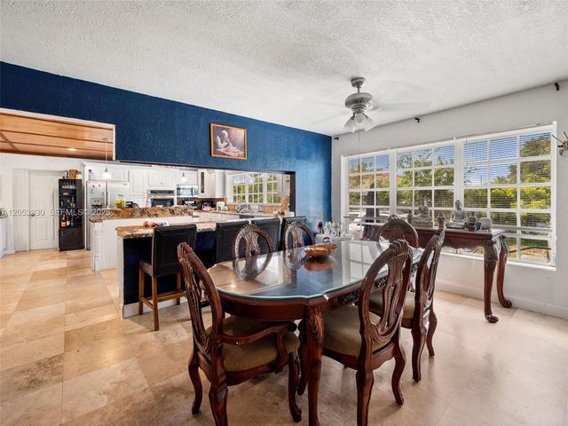 1895 NW 175th St, Miami Gardens, FL 33056