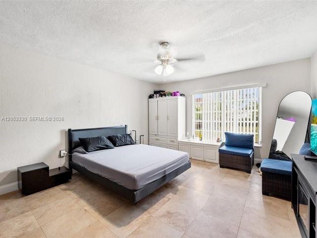1895 NW 175th St, Miami Gardens, FL 33056