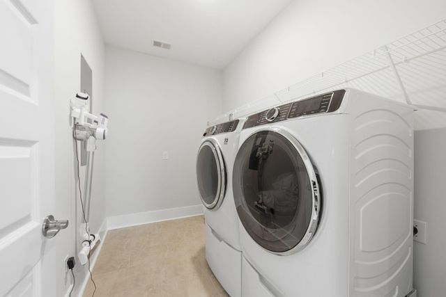 222 Port Tack Drive, Charleston, SC 29492