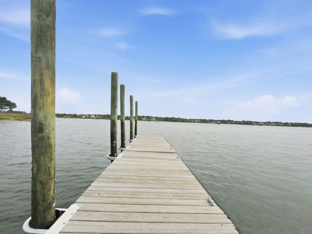 222 Port Tack Drive, Charleston, SC 29492