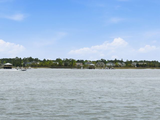 222 Port Tack Drive, Charleston, SC 29492