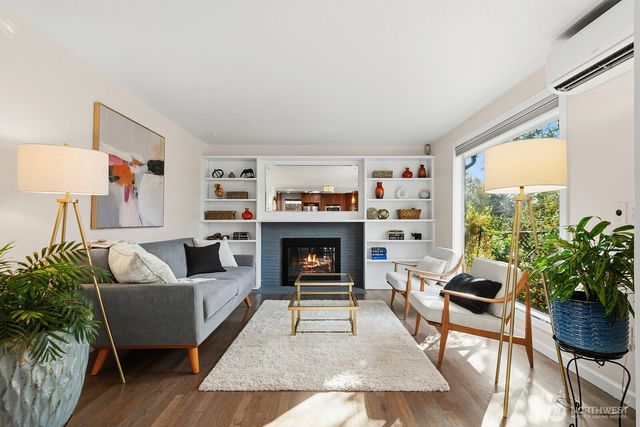 3604 SW Thistle Street, Seattle, WA 98126