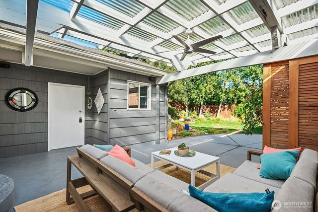 3604 SW Thistle Street, Seattle, WA 98126