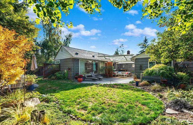 3604 SW Thistle Street, Seattle, WA 98126