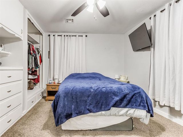 1000 N Locust Lane, Midwest City, OK 73110