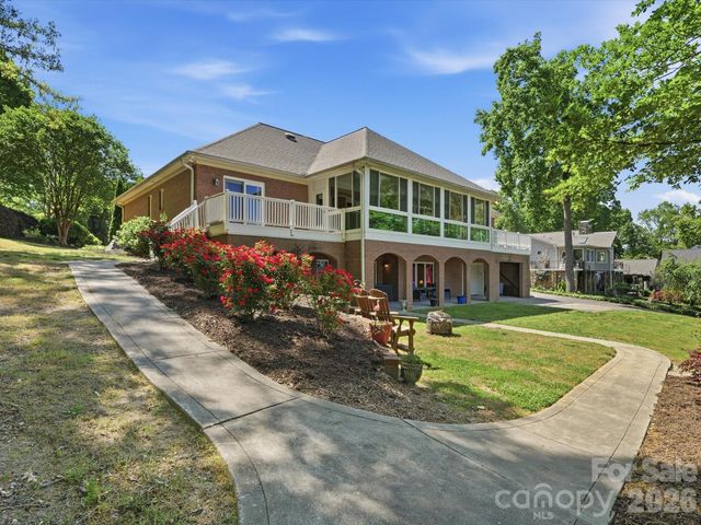 154 Quail Hollow Drive, Kings Mountain, NC 28086