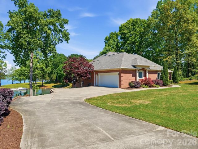154 Quail Hollow Drive, Kings Mountain, NC 28086