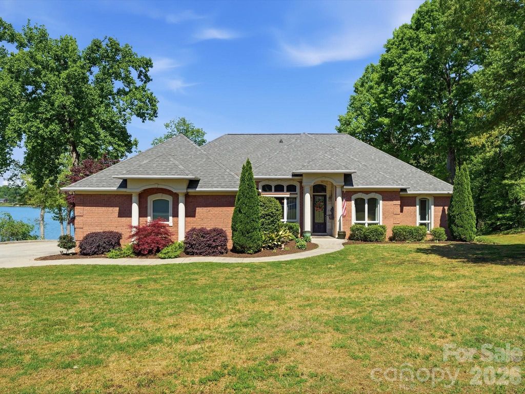 154 Quail Hollow Drive, Kings Mountain, NC 28086