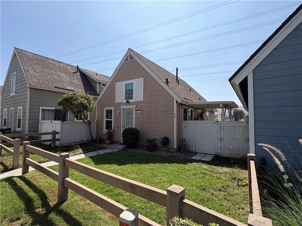 14515 Woodland 13, Fontana, CA 92337 — photo 2