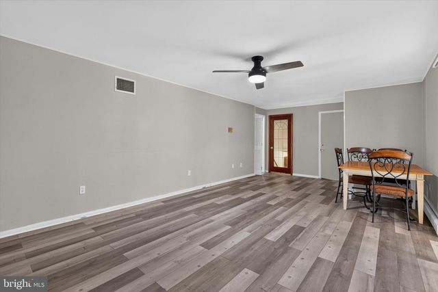 817 S PROGRESS AVE, Harrisburg, PA 17111