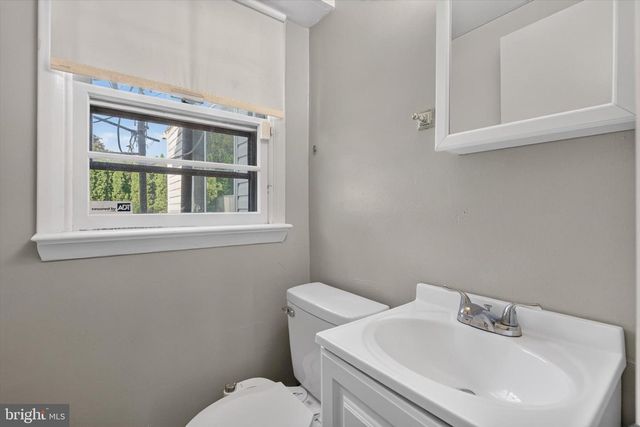 817 S PROGRESS AVE, Harrisburg, PA 17111