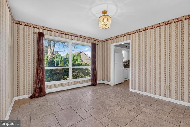 817 S PROGRESS AVE, Harrisburg, PA 17111