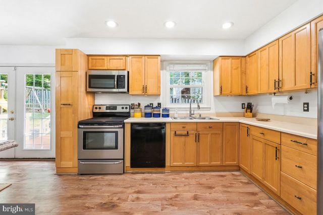 16208 CYPRESS CT, Dumfries, VA 22025