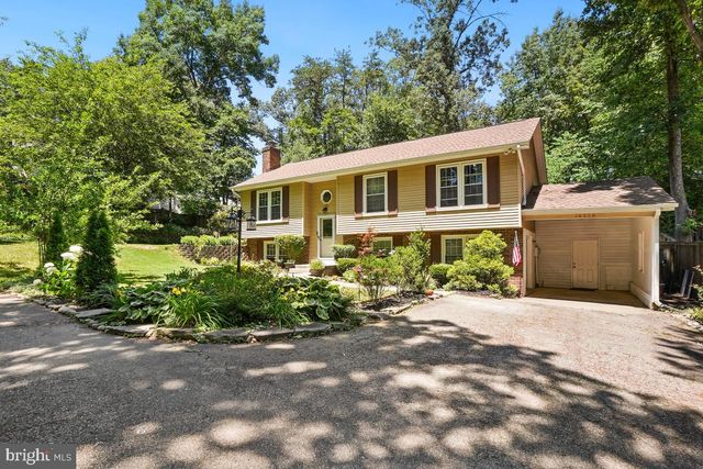 16208 CYPRESS CT, Dumfries, VA 22025