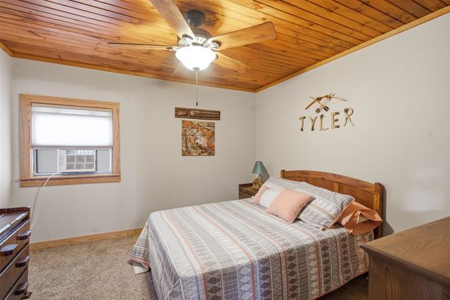 94482 Drive A, Lawton, MI 49065