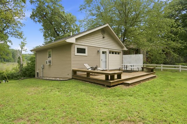 94482 Drive A, Lawton, MI 49065
