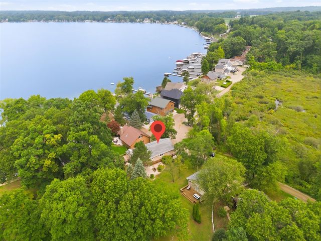 94482 Drive A, Lawton, MI 49065