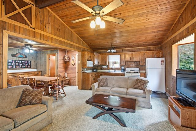94482 Drive A, Lawton, MI 49065