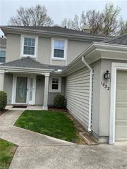 1032 Shoal Creek Trail WAY, Chesapeake, VA 23320