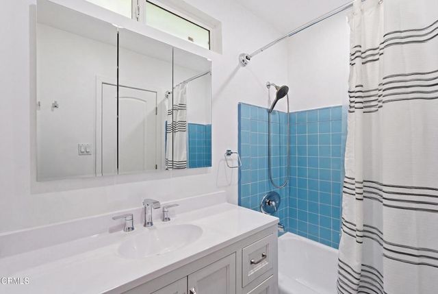 5236 Bellingham Avenue, Los Angeles, CA 91607