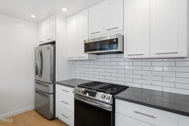 5236 Bellingham Avenue, Los Angeles, CA 91607