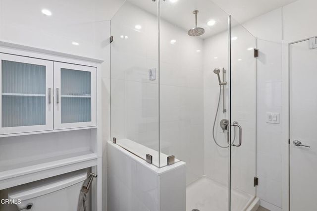 5236 Bellingham Avenue, Los Angeles, CA 91607