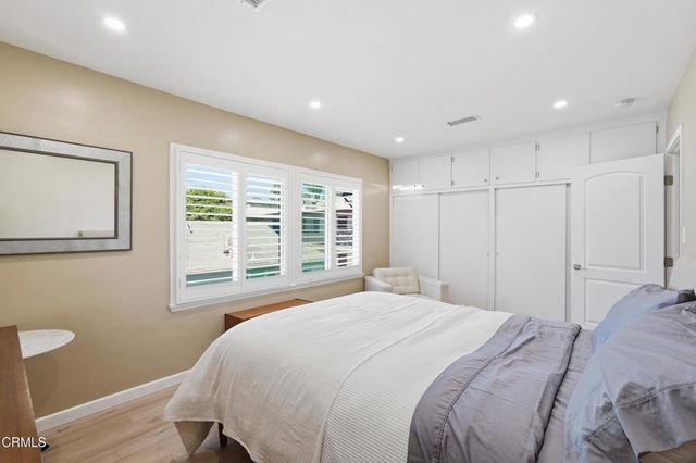 5236 Bellingham Avenue, Los Angeles, CA 91607