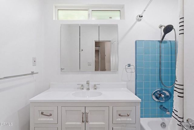 5236 Bellingham Avenue, Los Angeles, CA 91607