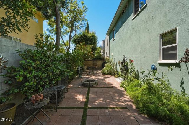 5236 Bellingham Avenue, Los Angeles, CA 91607