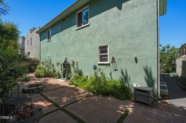 5236 Bellingham Avenue, Los Angeles, CA 91607