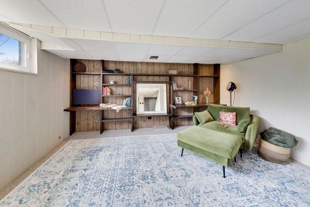 1 Aberdeen Road, Hawthorn Woods, IL 60047