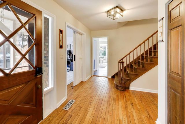 1 Aberdeen Road, Hawthorn Woods, IL 60047