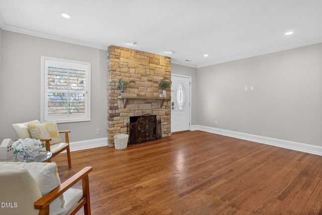 119 W Vernon Avenue, Wake Forest, NC 27587