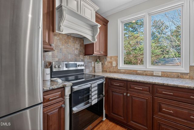 119 W Vernon Avenue, Wake Forest, NC 27587